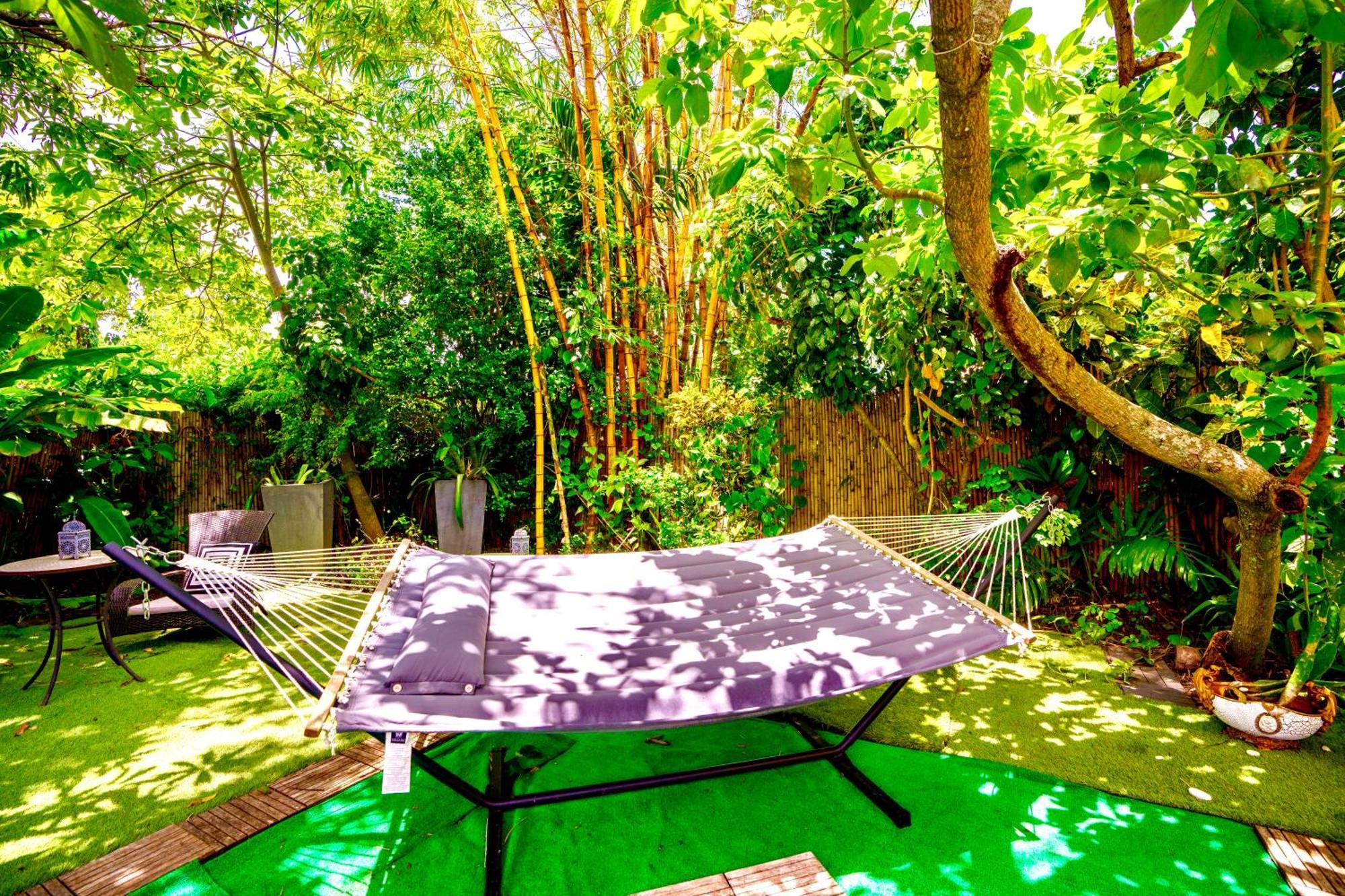 Entire Private Beautiful 2 Bedroom Den House With Gated Front&back Yard And Free Parking 10min Drive To *